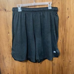 Men’s Russell Shorts | Size L